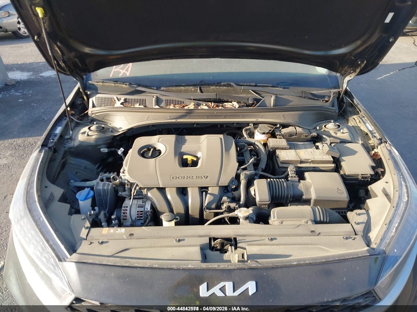VIN 3KPF24AD6PE564685 2023 KIA FORTE LXS