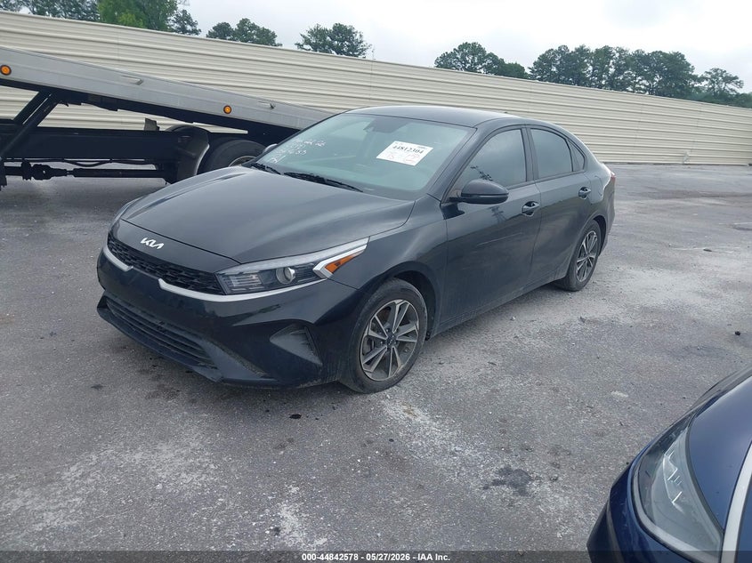 VIN 3KPF24AD6PE564685 2023 KIA FORTE LXS