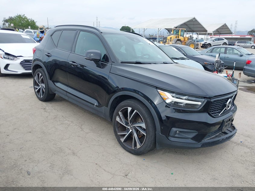 2020 Volvo Xc40 T5 R-Design
