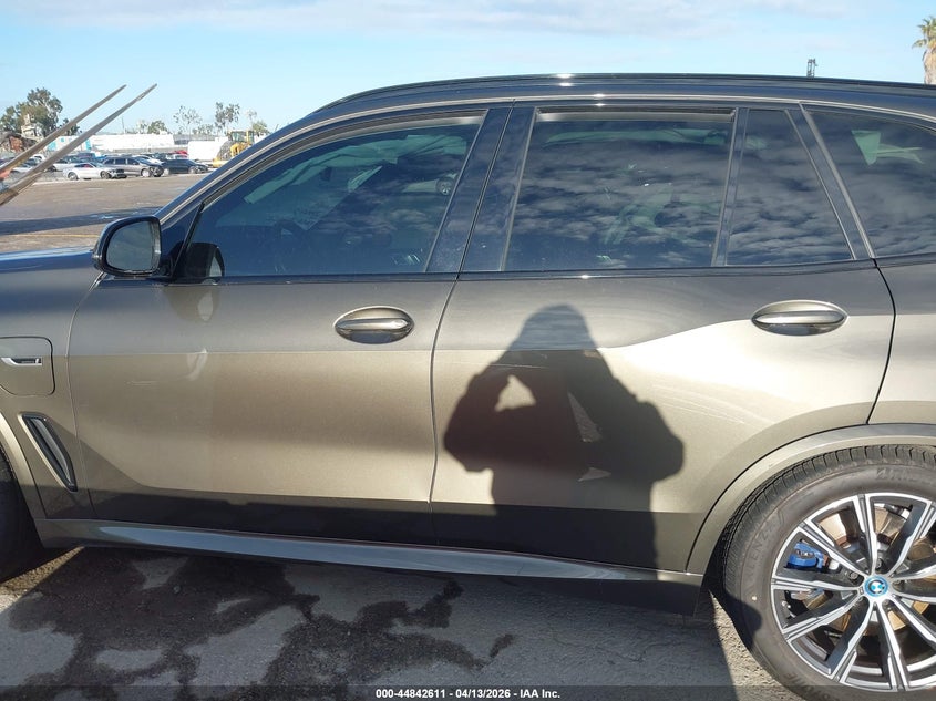 2022 BMW X5 Phev xDrive45E VIN: 5UXTA6C07N9M02897 Lot: 44842611
