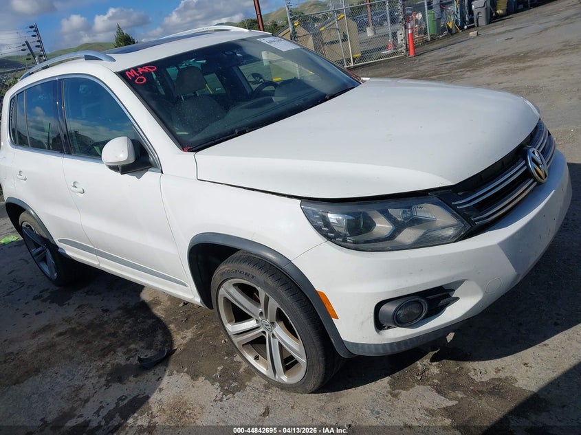 2014 Volkswagen Tiguan R-Line