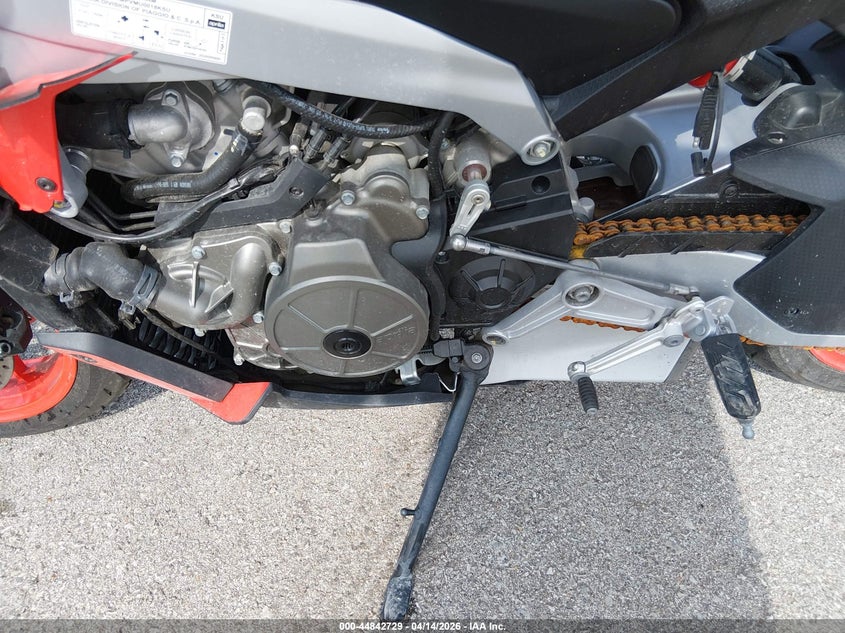 2021 Aprilia Tuono 660 VIN: ZD4KSUE0XMS000671 Lot: 44842729