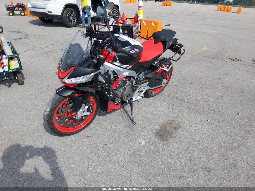 2021 APRILIA TUONO auction photo 2