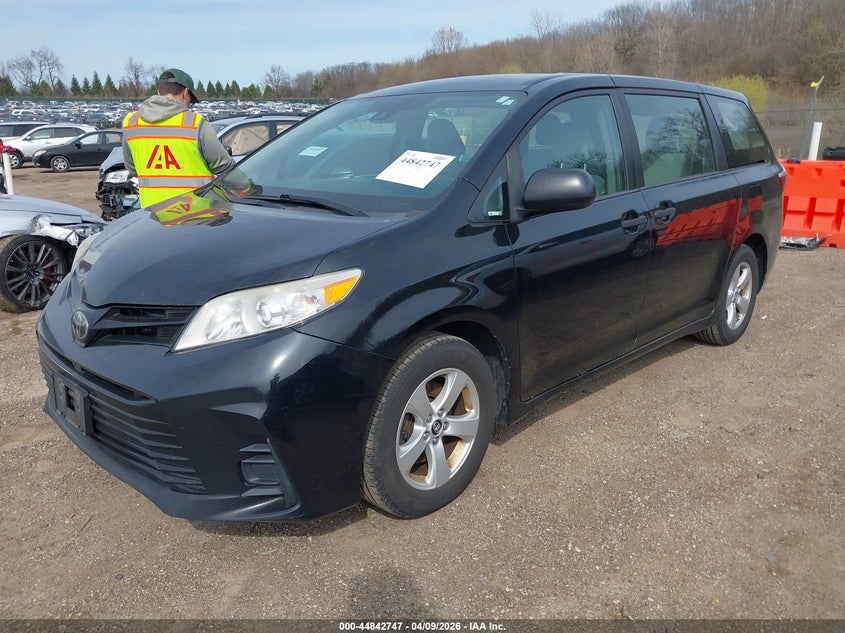 2018 Toyota Sienna L 7 Passenger