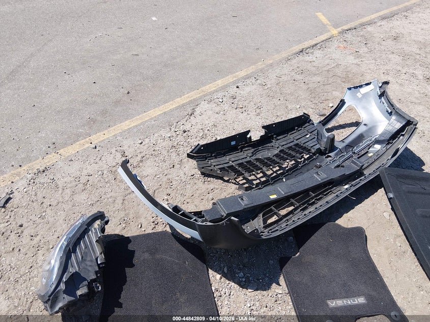 2023 Hyundai Venue Limited VIN: KMHRC8A36PU219274 Lot: 44842809