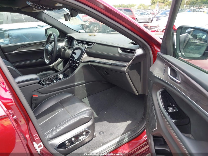 2023 Jeep Grand Cherokee Overland 4X4