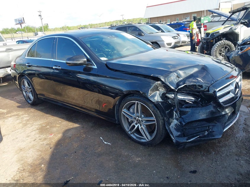 2018 Mercedes-Benz E 300 VIN: WDDZF4JB3JA385648 Lot: 44842919