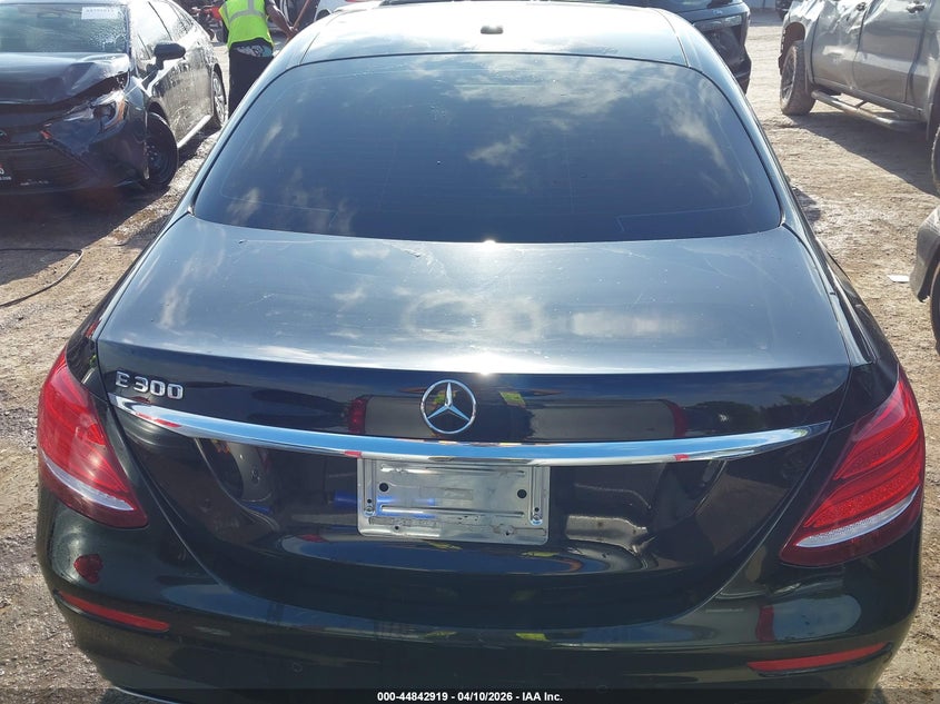 2018 Mercedes-Benz E 300 VIN: WDDZF4JB3JA385648 Lot: 44842919
