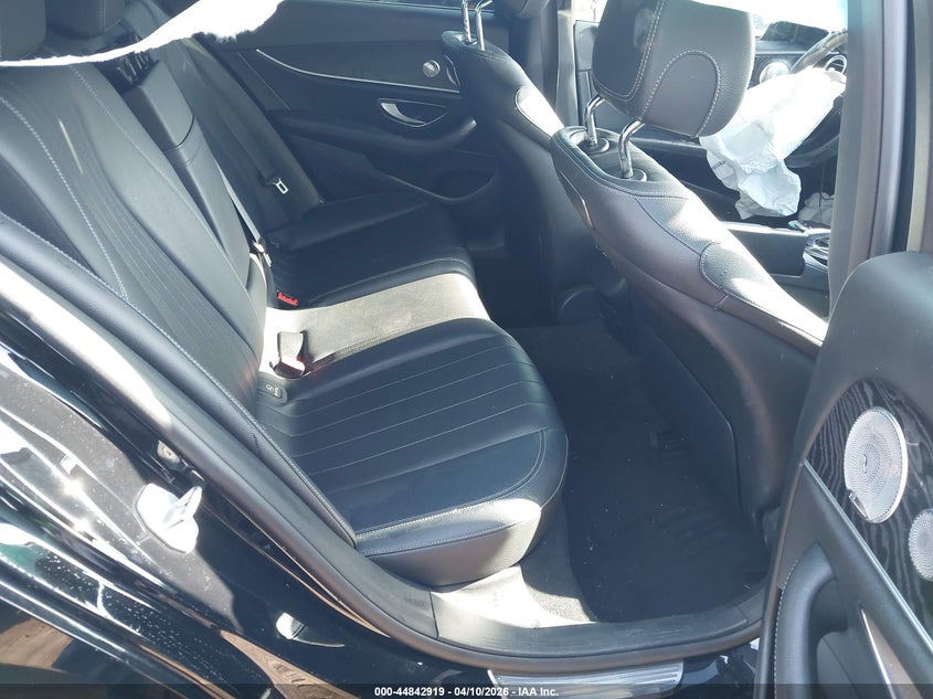 2018 Mercedes-Benz E 300 VIN: WDDZF4JB3JA385648 Lot: 44842919