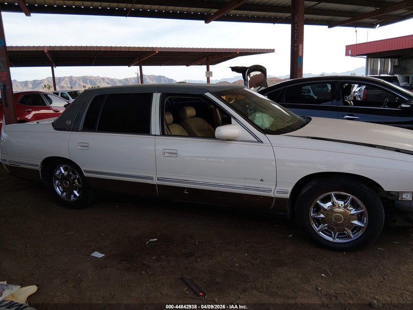 1998 Cadillac Deville Standard VIN: 1G6KD54Y1WU737870 Lot: 44842938