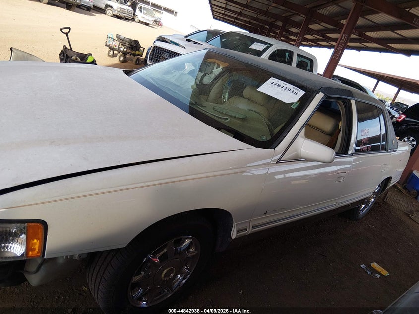 1998 Cadillac Deville Standard VIN: 1G6KD54Y1WU737870 Lot: 44842938