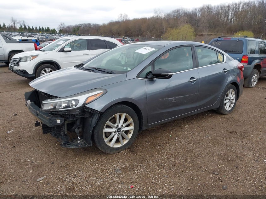 2017 Kia Forte 2.0 S grey Lot 111044842943 Vin 3KPFL4A78HE160537
