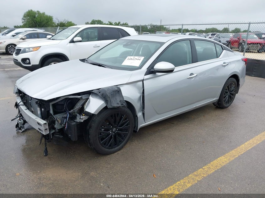 2025 Nissan Altima Sv Fwd