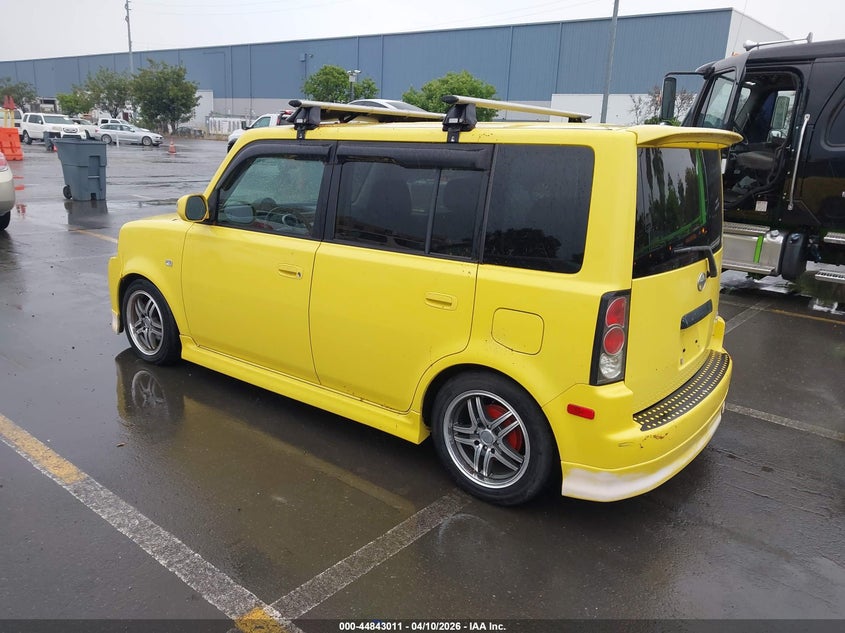 2005 Scion Xb
