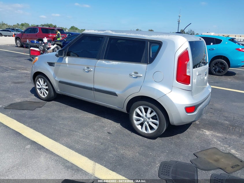 2013 Kia Soul 2.0 + silver Lot 111044843082 Vin KNDJT2A69D7528630