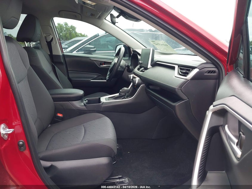 2025 TOYOTA RAV4 auction photo 5