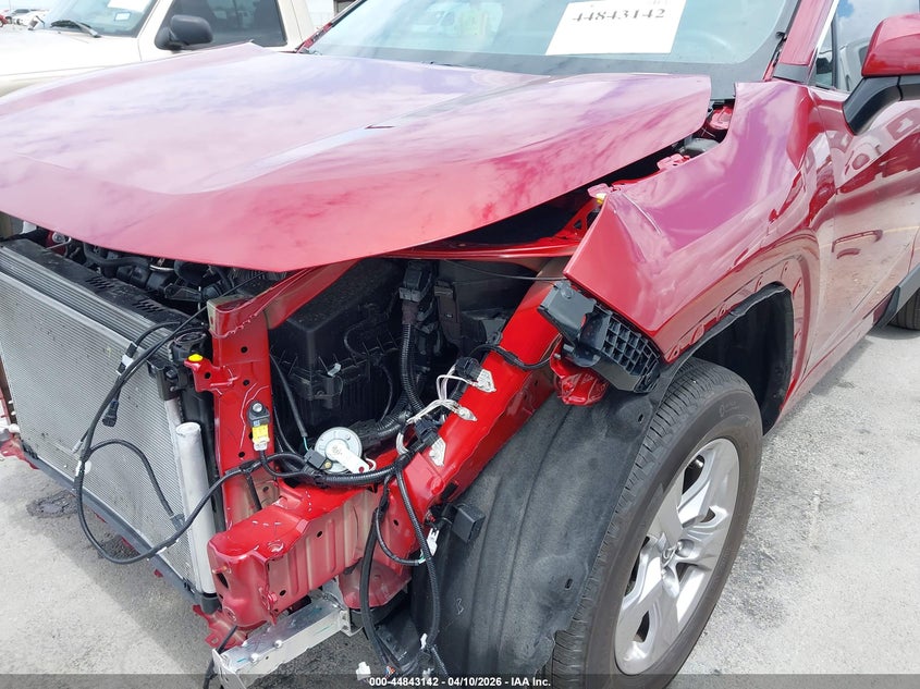 2025 TOYOTA RAV4 auction photo 6