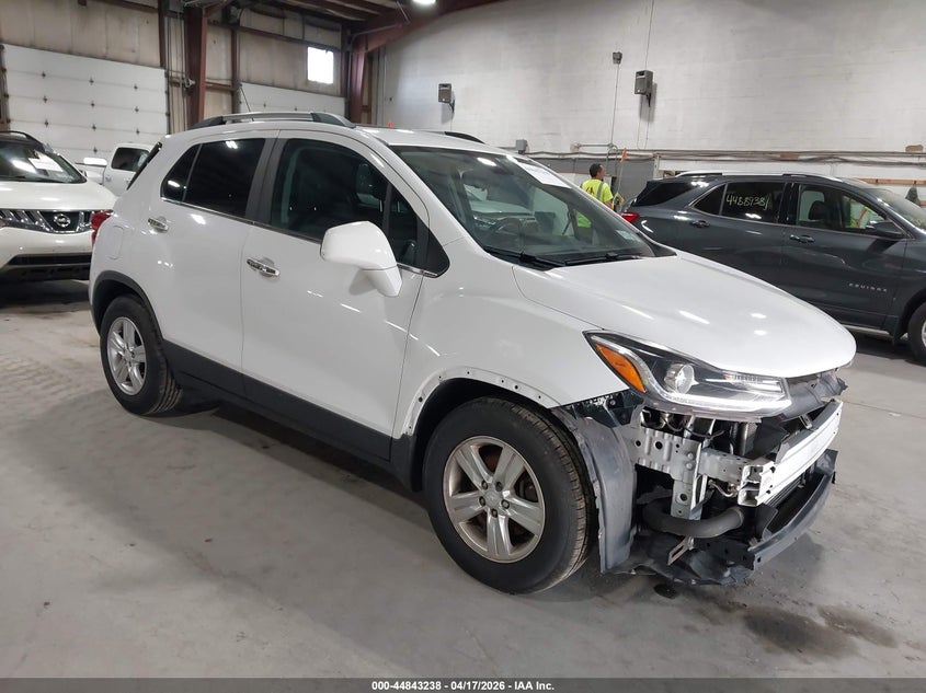 2017 CHEVROLET TRAX LT