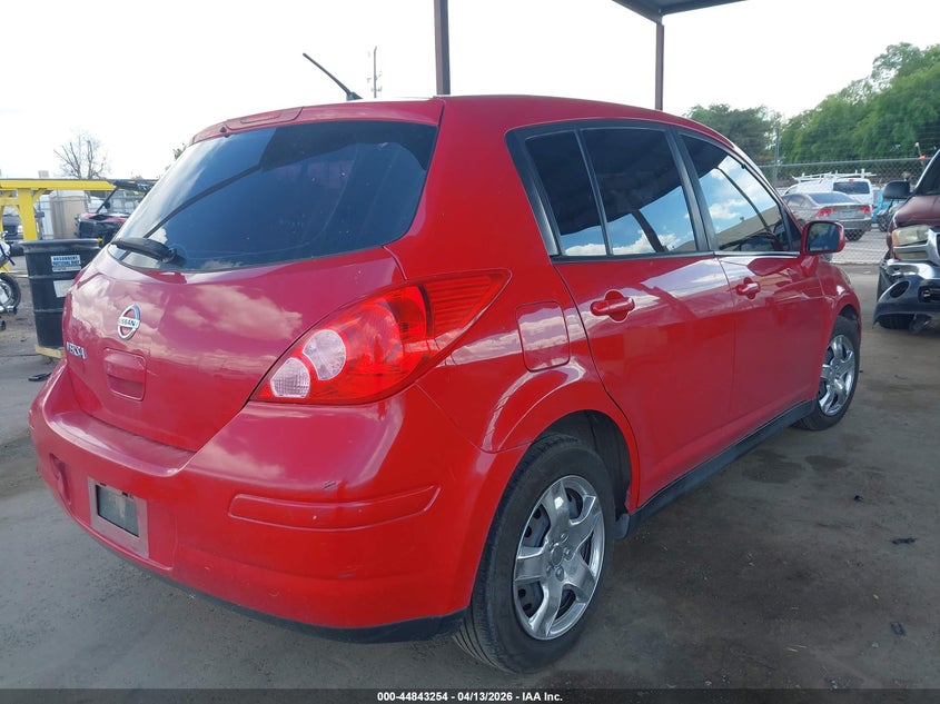 2012 Nissan Versa 1.8 S