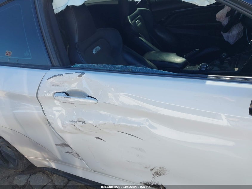 2015 BMW M4 3.0 white Lot 111044843276 Vin WBS3R9C50FF708732