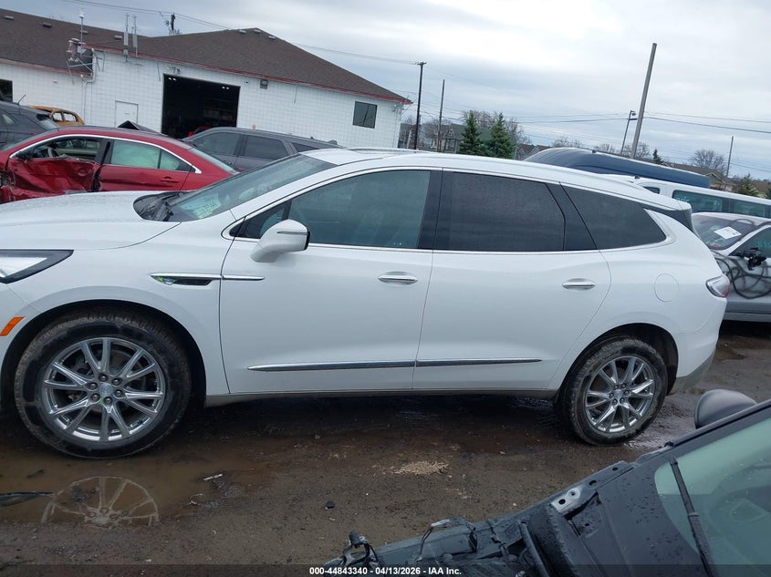 2022 Buick Enclave Awd Essence VIN: 5GAEVAKW4NJ133281 Lot: 44843340