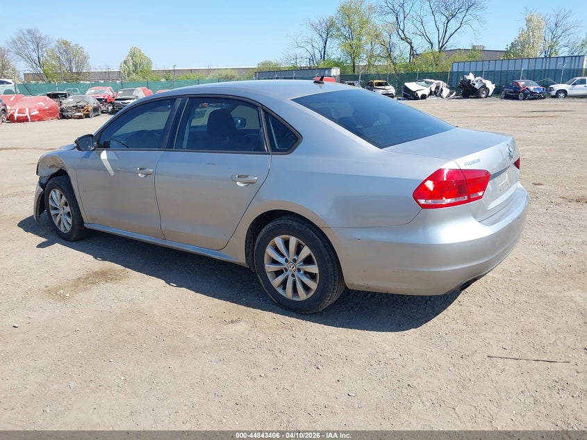 2014 Volkswagen Passat 1.8T S