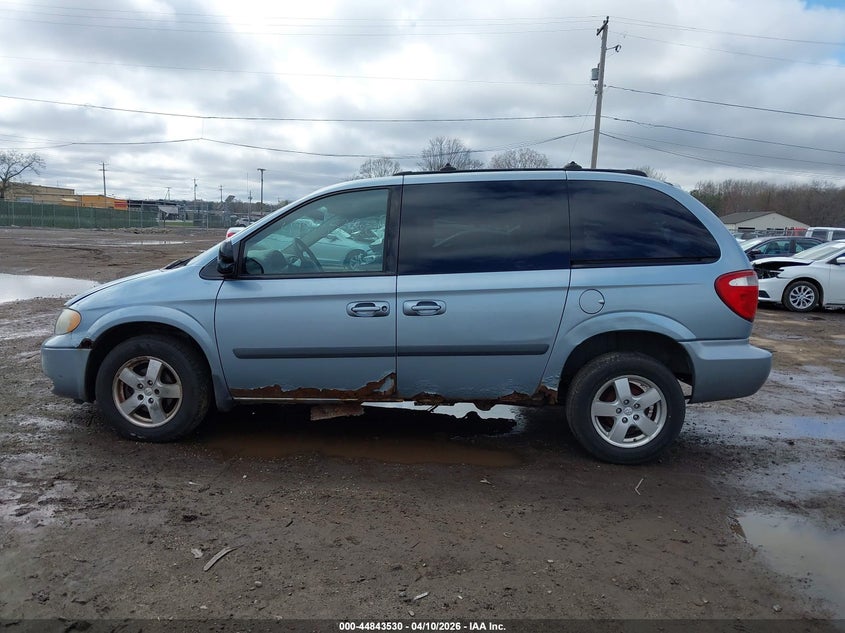 2005 Dodge Caravan Sxt VIN: 1D4GP45R55B235033 Lot: 44843530