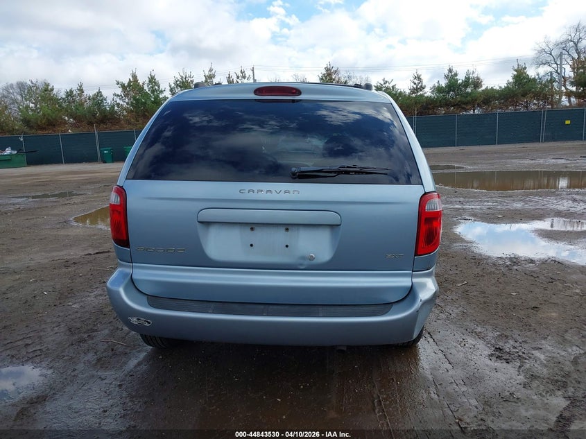 2005 Dodge Caravan Sxt VIN: 1D4GP45R55B235033 Lot: 44843530