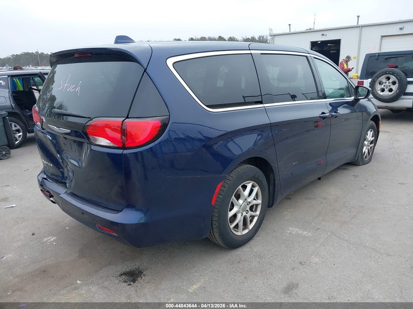 2017 Chrysler Pacifica Touring