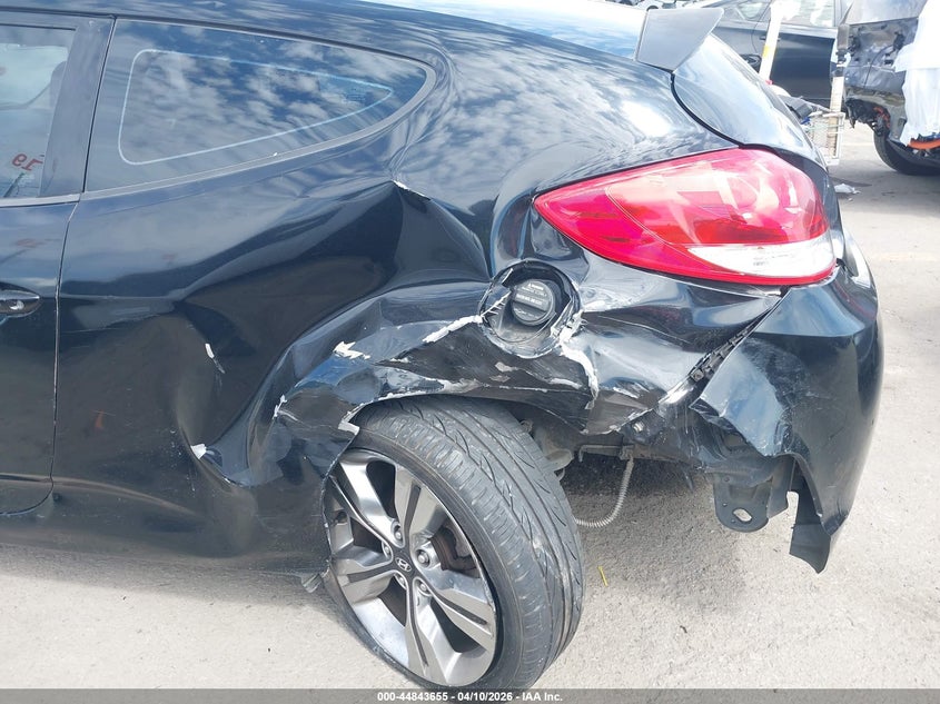 2012 Hyundai Veloster Base W/Gray VIN: KMHTC6AD2CU055003 Lot: 44843655