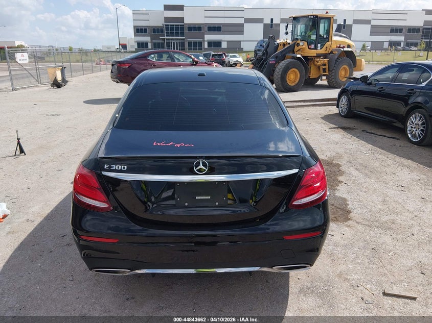 2019 Mercedes-Benz E 300 VIN: WDDZF4JB6KA512071 Lot: 44843662