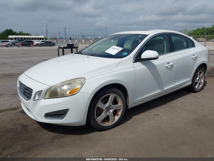 2012 VOLVO S60 auction photo 2