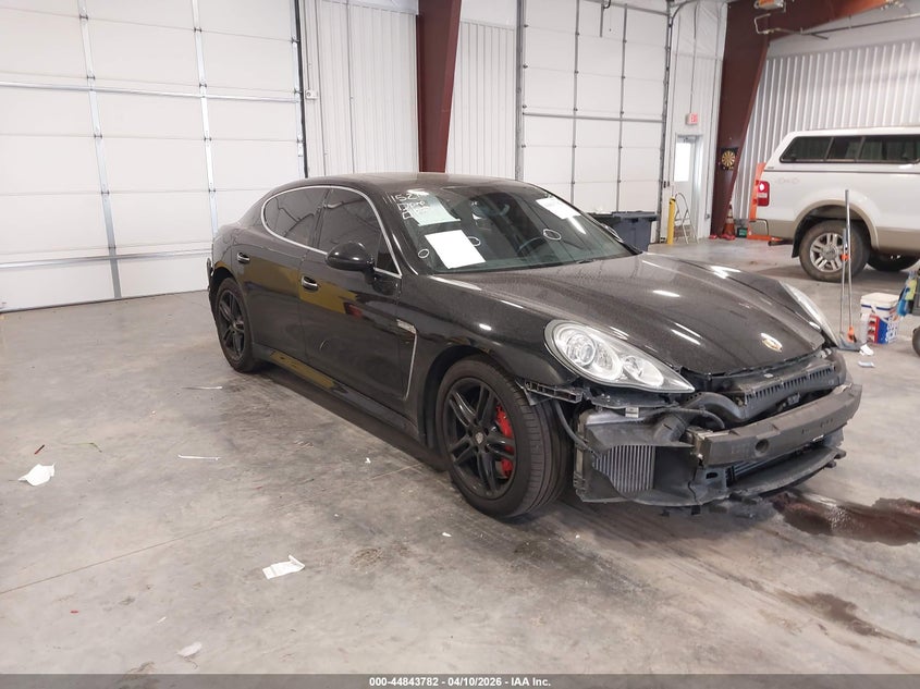 PORSCHE PANAMERA TURBO