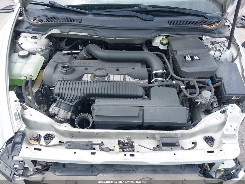 2011 Volvo C30 T5/T5 R-Design VIN: YV1672MK9B2195708 Lot: 44843824