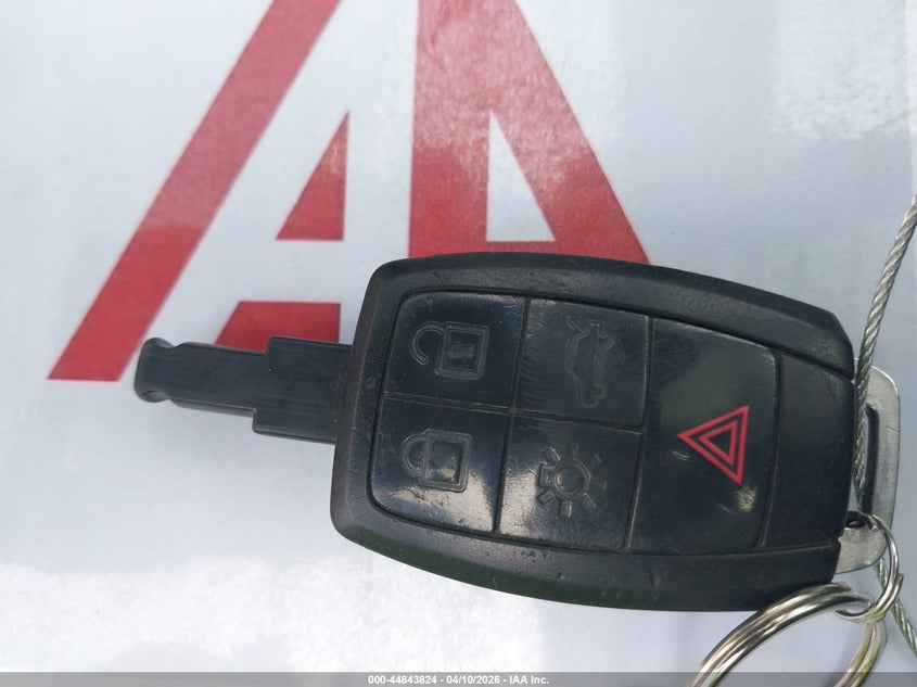 2011 Volvo C30 T5/T5 R-Design VIN: YV1672MK9B2195708 Lot: 44843824