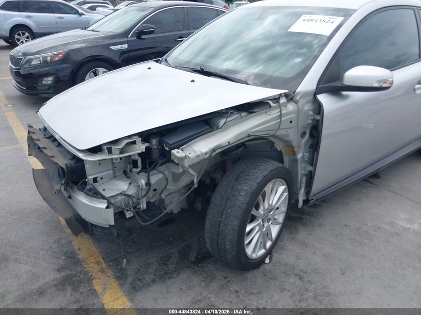 2011 Volvo C30 T5/T5 R-Design VIN: YV1672MK9B2195708 Lot: 44843824