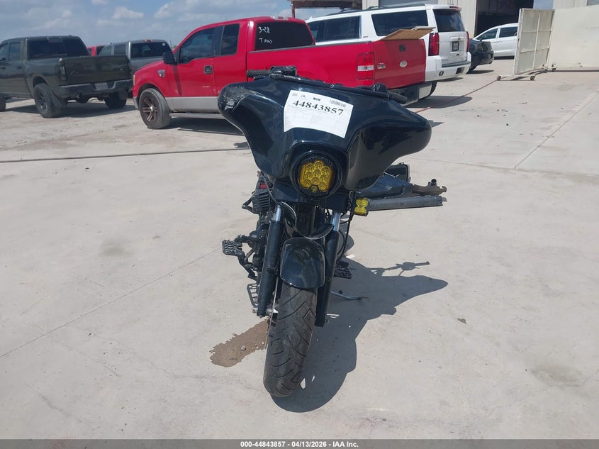 2007 Harley-Davidson Flhx VIN: 1HD1KB4177Y683550 Lot: 44843857