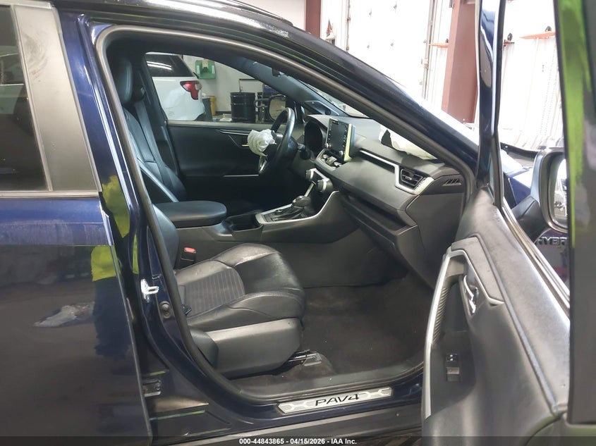 2019 Toyota Rav4 Hybrid Xse