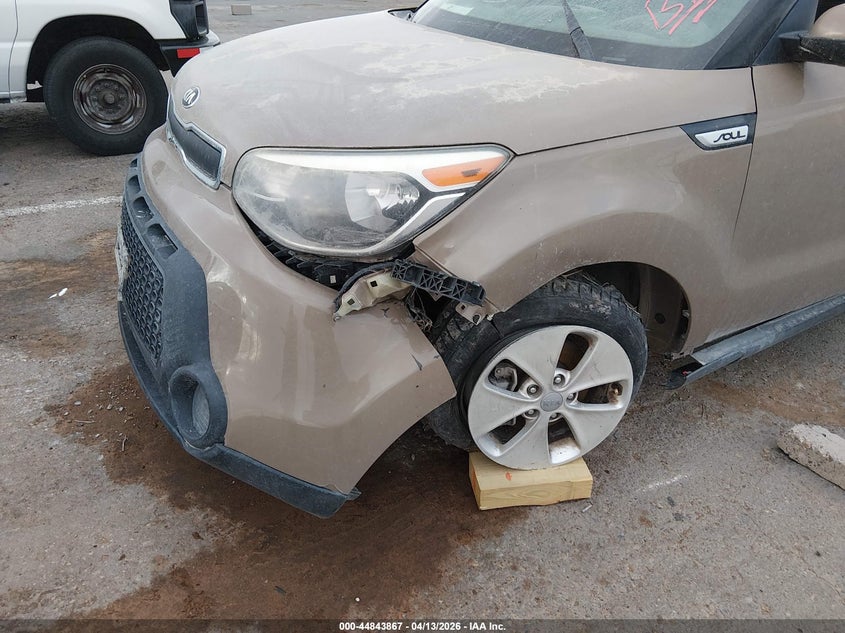 2016 KIA SOUL auction photo 6