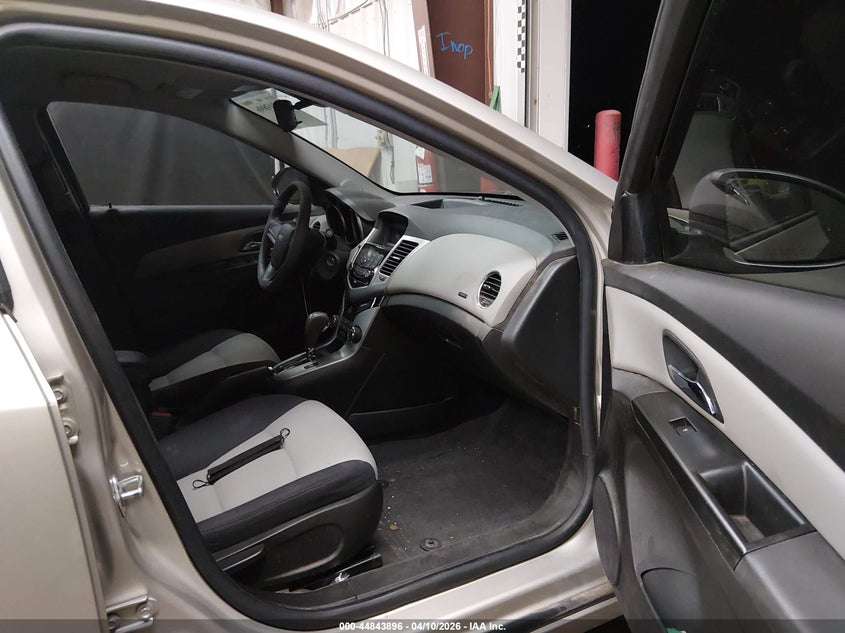 2013 Chevrolet Cruze Ls Auto