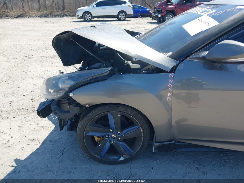 2014 Hyundai Veloster Turbo W/Blue VIN: KMHTC6AEXEU208478 Lot: 44843979