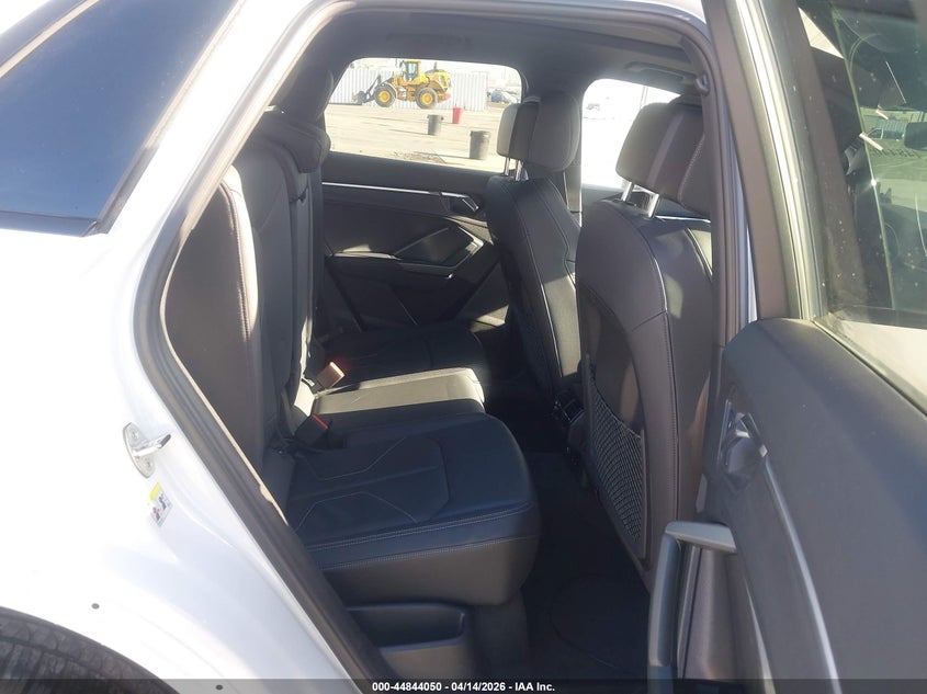 2025 Audi Q3 Premium 45 Tfsi S Line Quattro Tiptronic VIN: WA1DECF31S1064738 Lot: 44844050