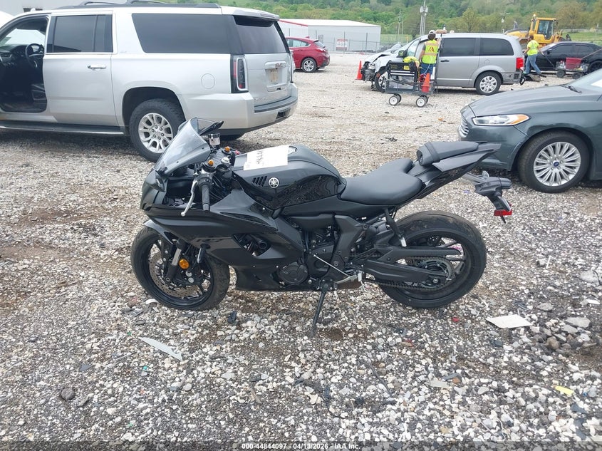 2025 Yamaha Yzfr7 VIN: JYARM38E2SA020627 Lot: 44844097