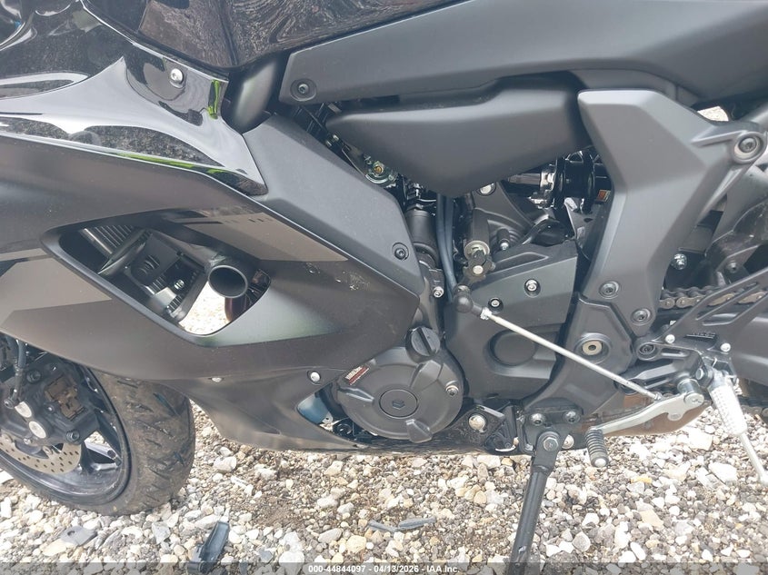 2025 Yamaha Yzfr7 VIN: JYARM38E2SA020627 Lot: 44844097