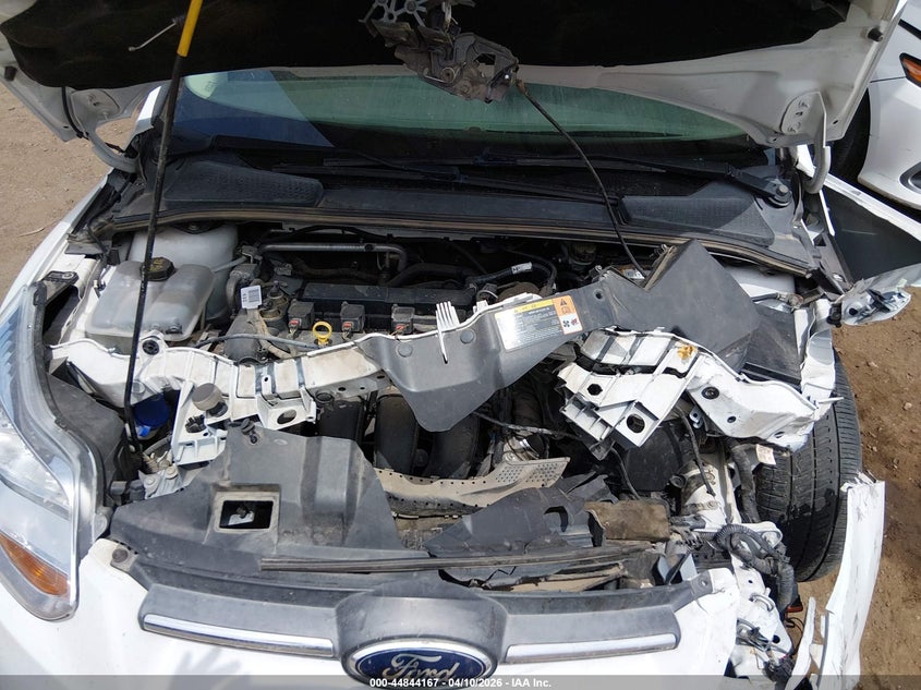 2014 Ford Focus 2.0 Se white Lot 111044844167 Vin 1FADP3F29EL145881