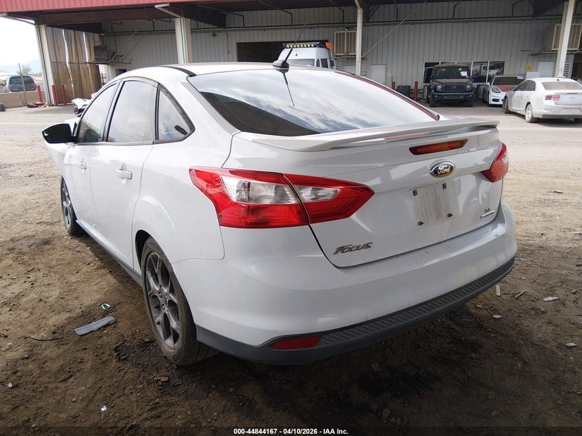 2014 Ford Focus 2.0 Se white Lot 111044844167 Vin 1FADP3F29EL145881