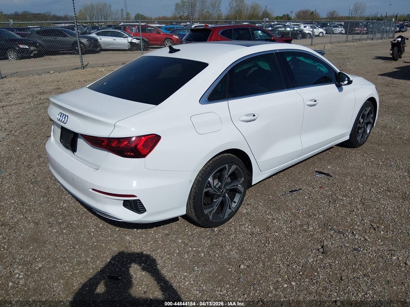 Vin: wauaudgyxna030097, lot: 45341492, audi a3 premium 40 tfsi front-wheel drive s tronic 20224
