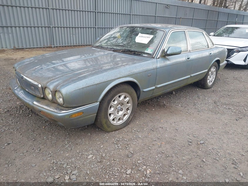 2002 Jaguar Xj8