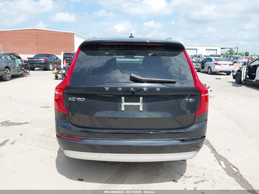 2022 Volvo Xc90 T5 Momentum 7 Passenger VIN: YV4102PK2N1839699 Lot: 44844233