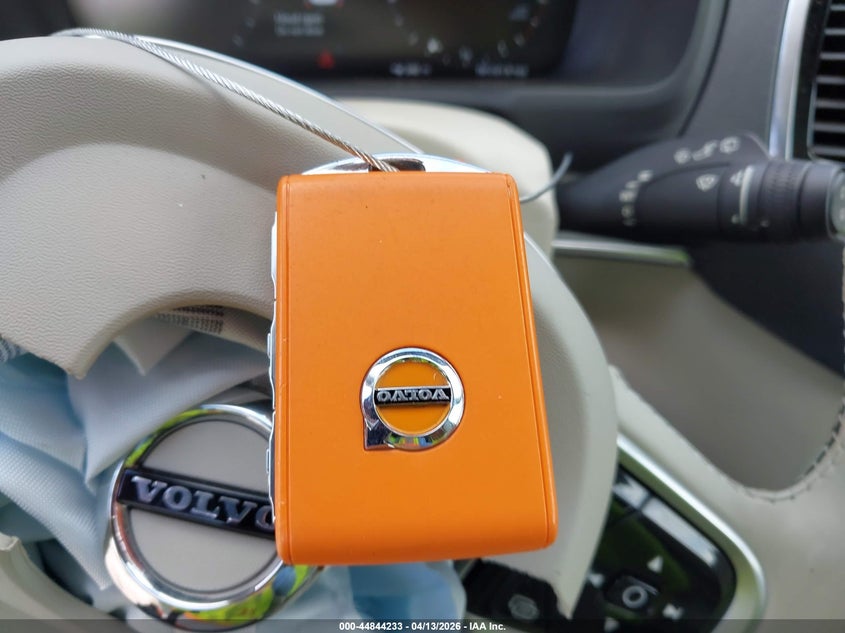 2022 Volvo Xc90 T5 Momentum 7 Passenger VIN: YV4102PK2N1839699 Lot: 44844233